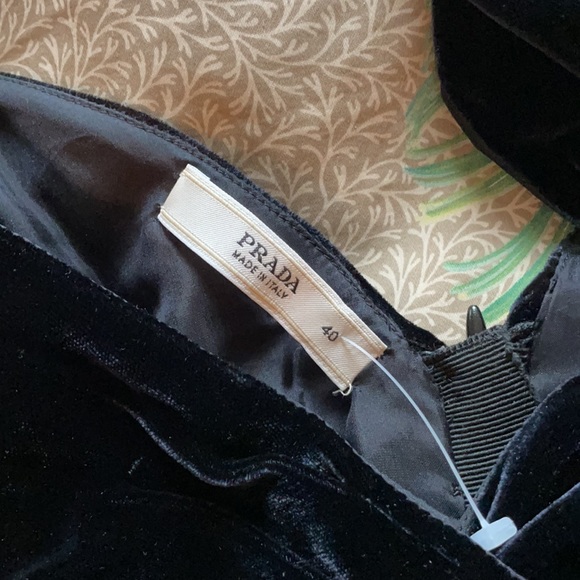 Prada black velvet cocktail dress - Picture 3 of 5